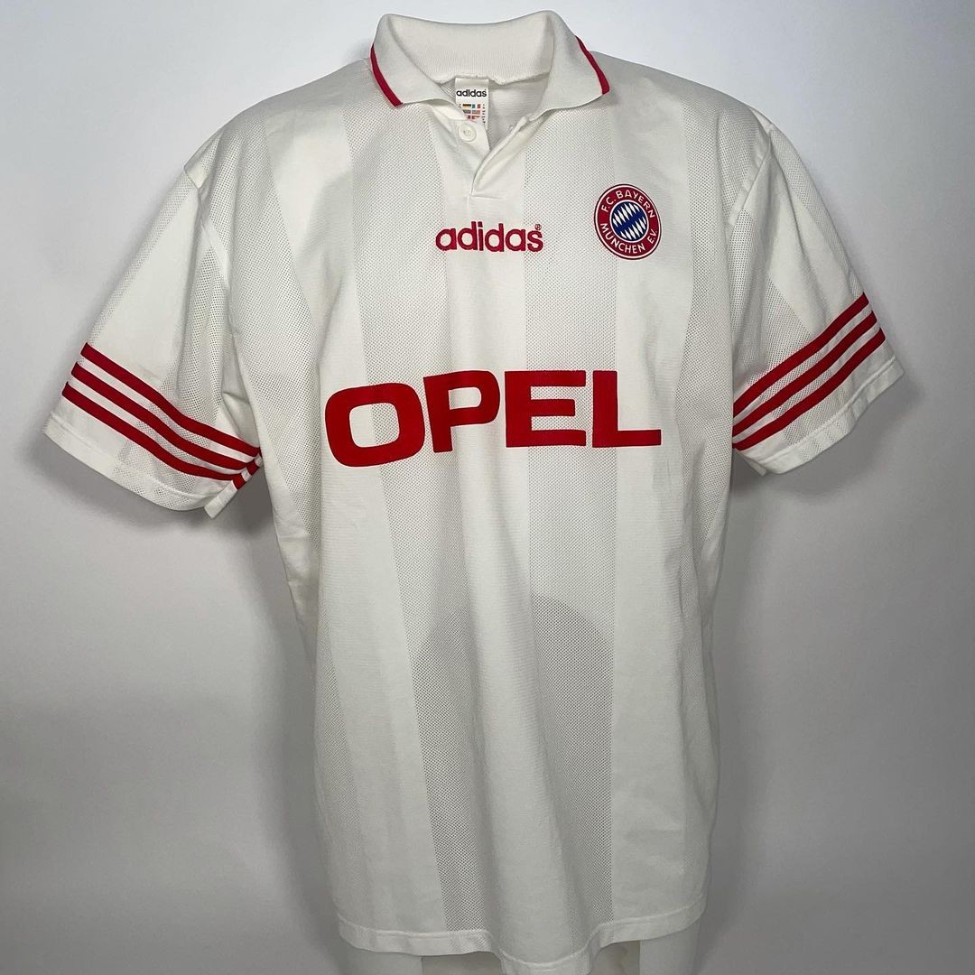 Bayern München 1995-96 UEFA Cup Away Kit