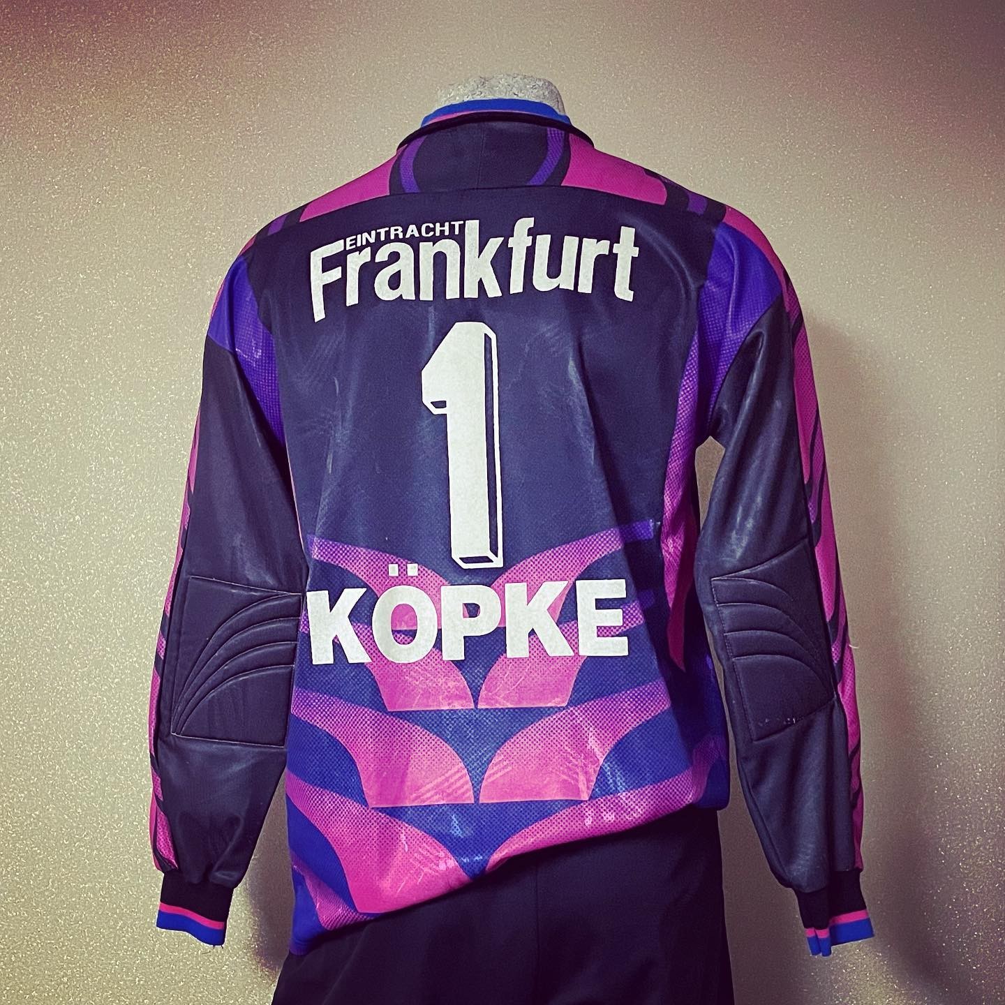 Eintracht Frankfurt 1995-96 GK Kit