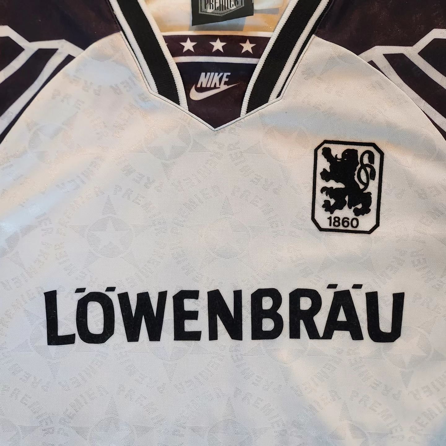 TSV 1860 München 1995-96 Fourth Kit