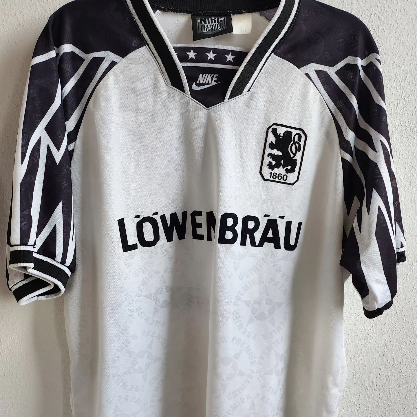 TSV 1860 München 1995-96 Fourth Kit