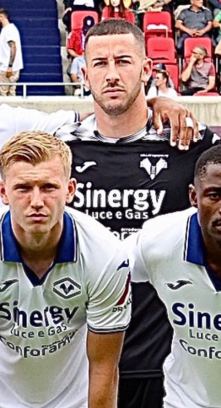 Hellas Verona 2023-24 GK 2 Kit