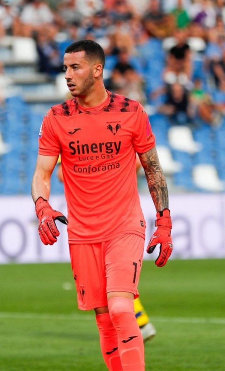 Hellas Verona 2023-24 GK 3 Kit