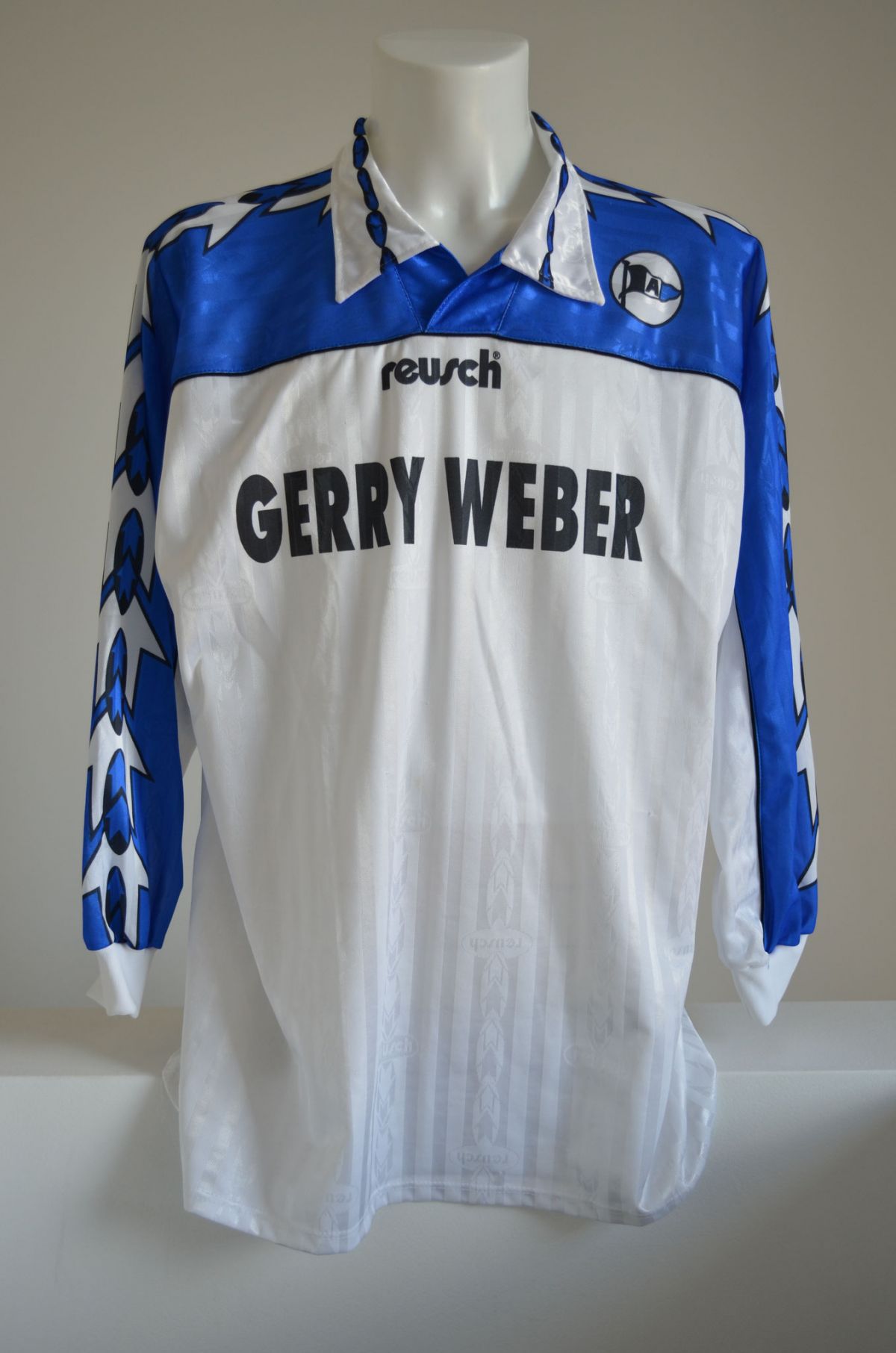 Arminia Bielefeld 1996-97 Home Kit