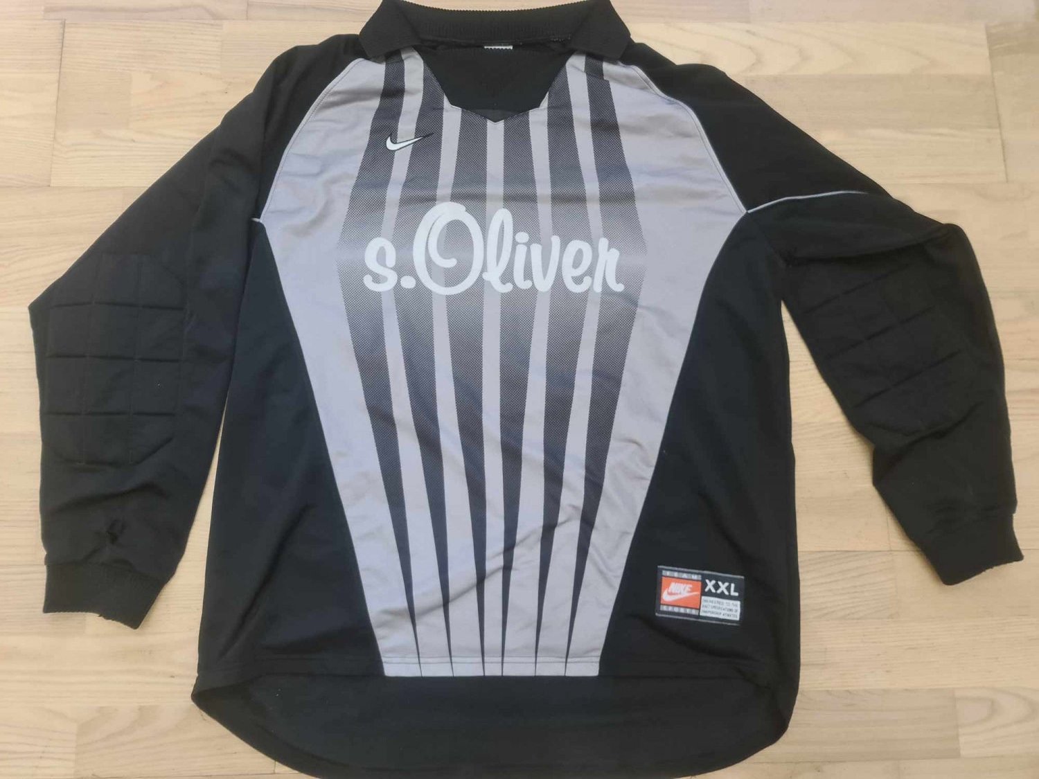 Borussia Dortmund 1997-98 GK 3 Kit