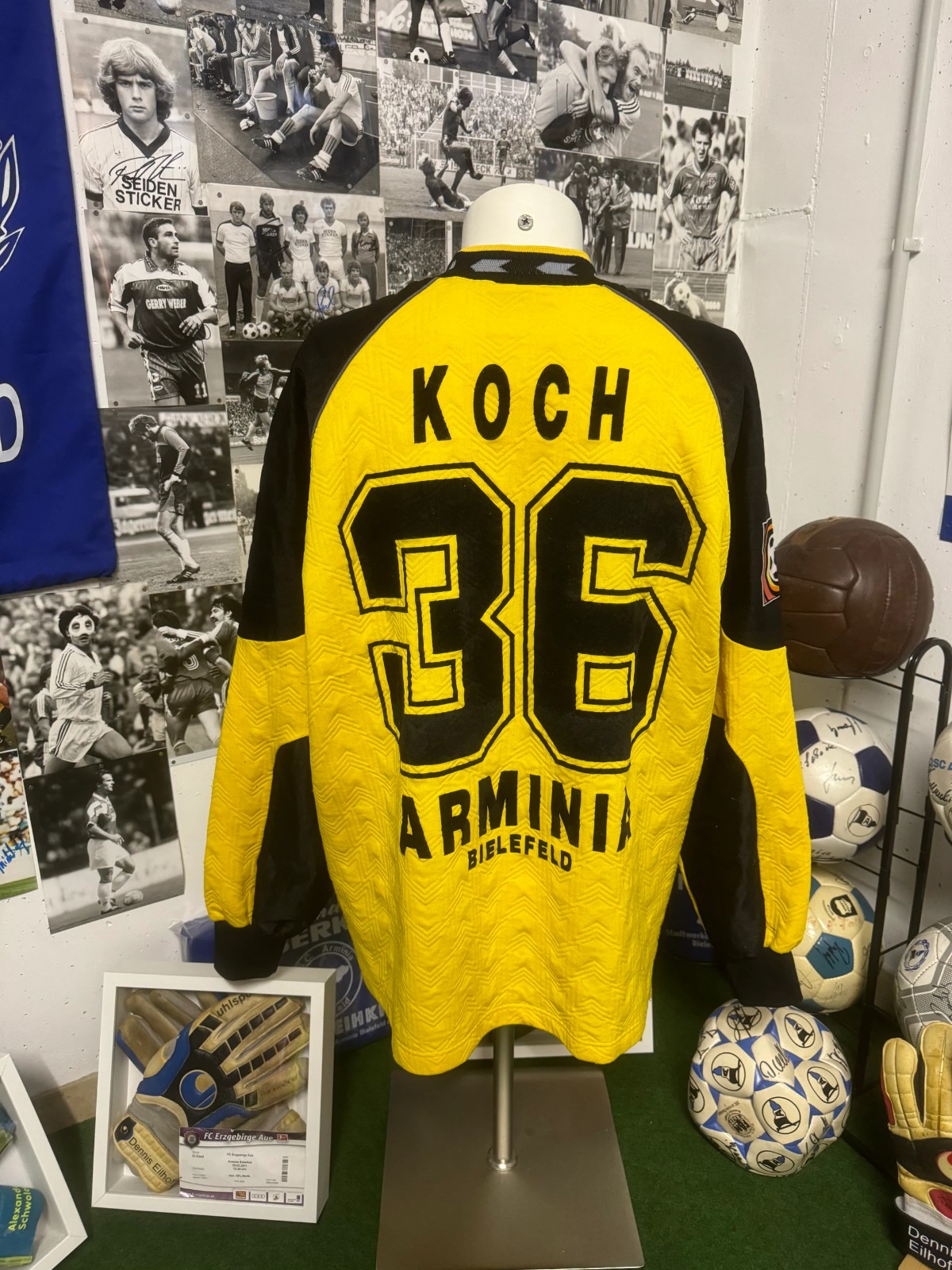 Arminia Bielefeld 1997-98 GK 1 Kit