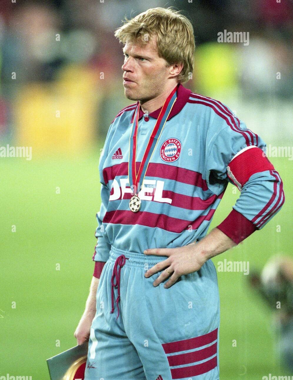 Bayern München 1998-99 European GK Kit