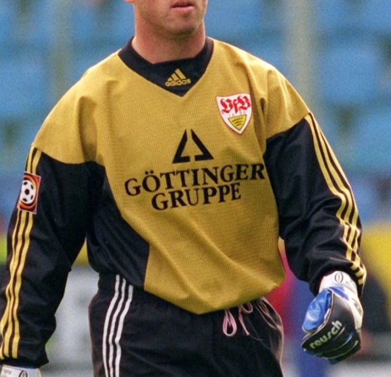 VfB Stuttgart 1998-99 GK 3 Kit