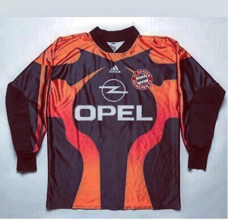 Bayern München 1999-00 GK Away Kit