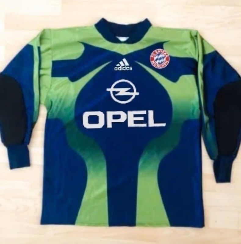 Bayern München 1999-00 GK Third Kit