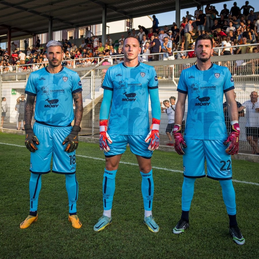 Cagliari Calcio 2023-24 GK Home Kit