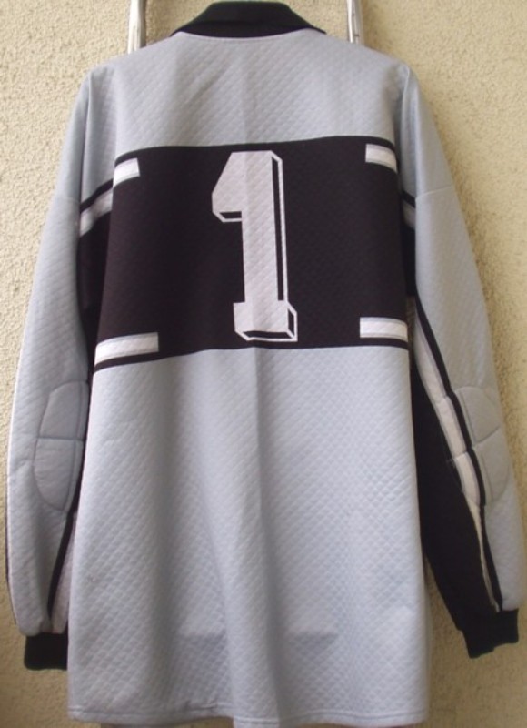 SC Freiburg 1999-00 GK Kit