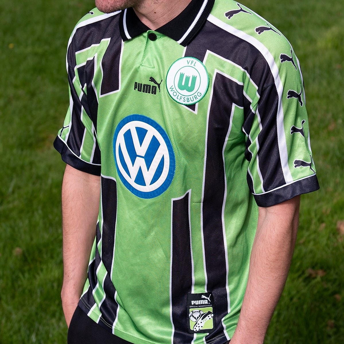 VfL Wolfsburg 1999-00 Away Kit