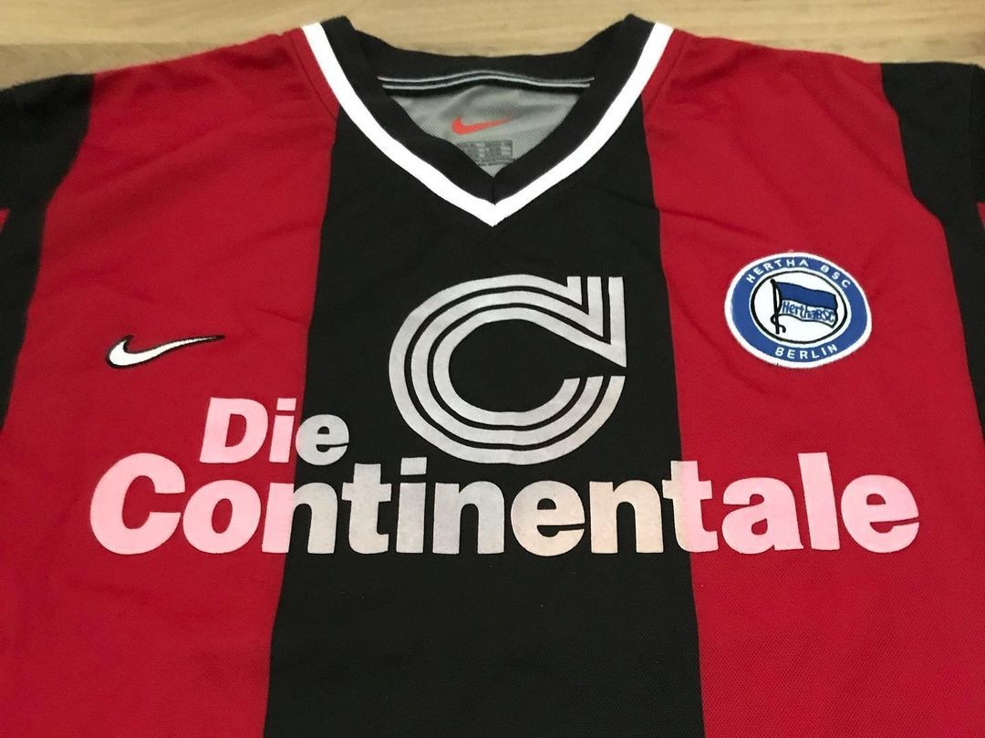Hertha BSC 1999-00 Away Kit