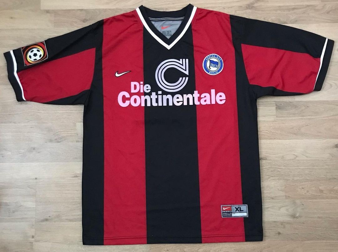 Hertha BSC 1999-00 Away Kit