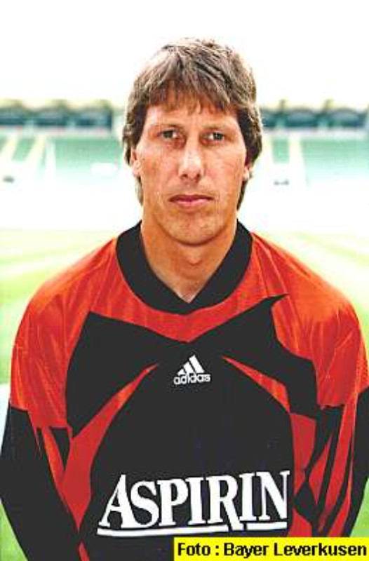 Bayer 04 Leverkusen 1999-00 GK 3 Kit