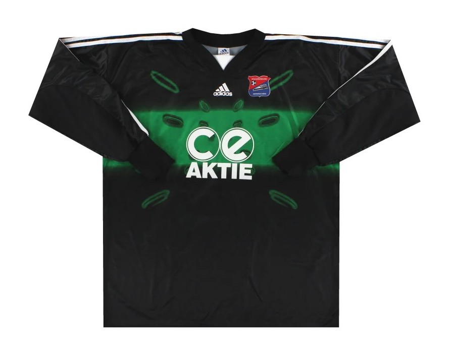 SpVgg Unterhaching 1999-00 GK 2 Kit