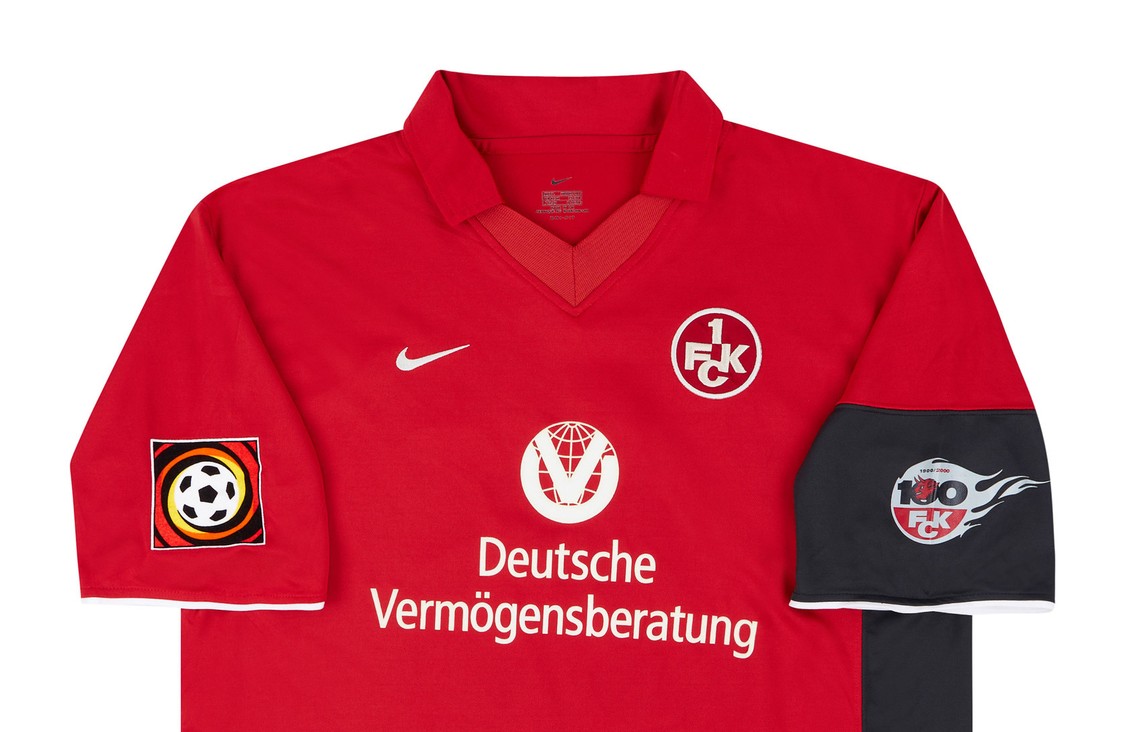 1. FC Kaiserslautern 2000-01 Home Kit