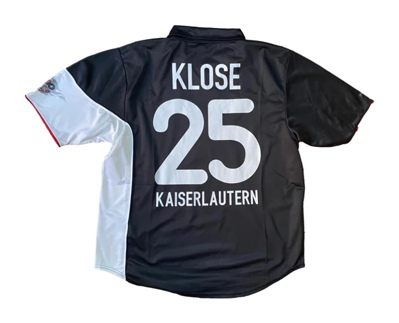 1. FC Kaiserslautern 2000-01 Away Kit