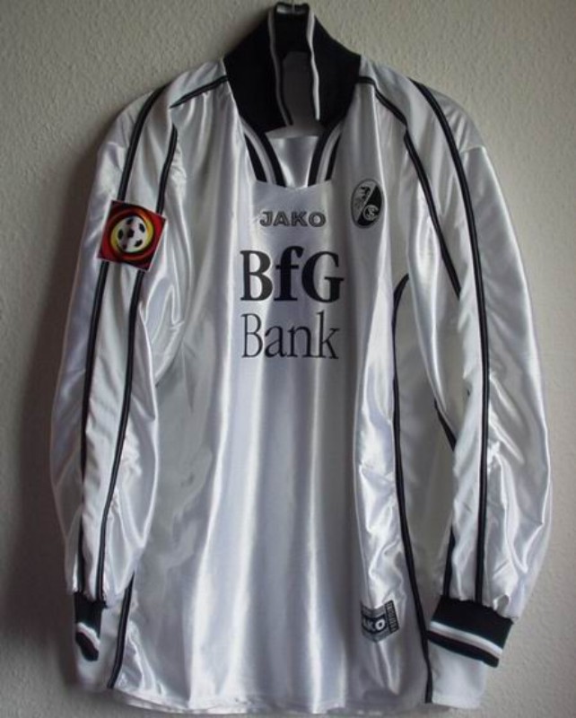 SC Freiburg 2000-01 Third Kit