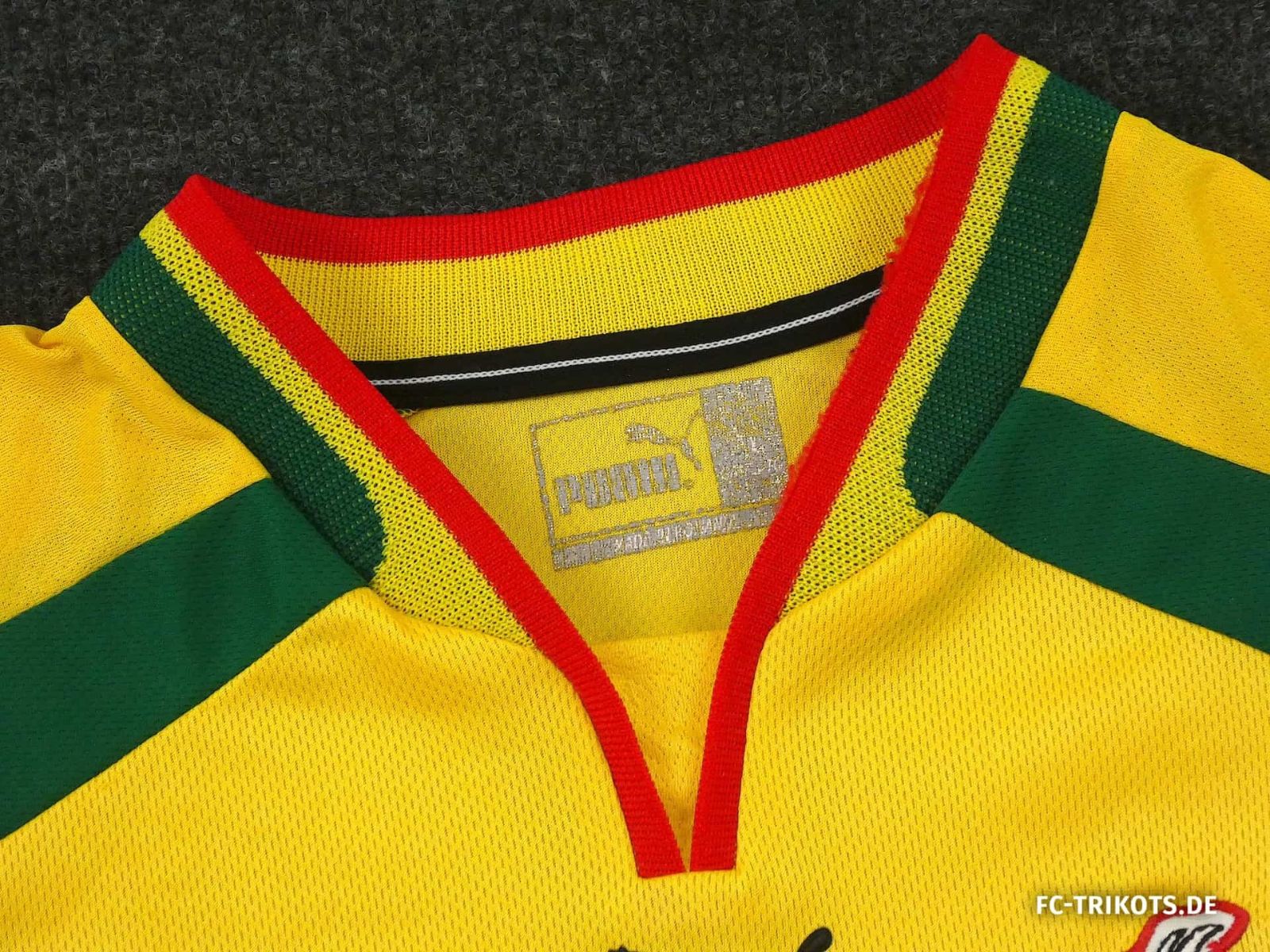 1. FC Köln 2000-01 Third Kit