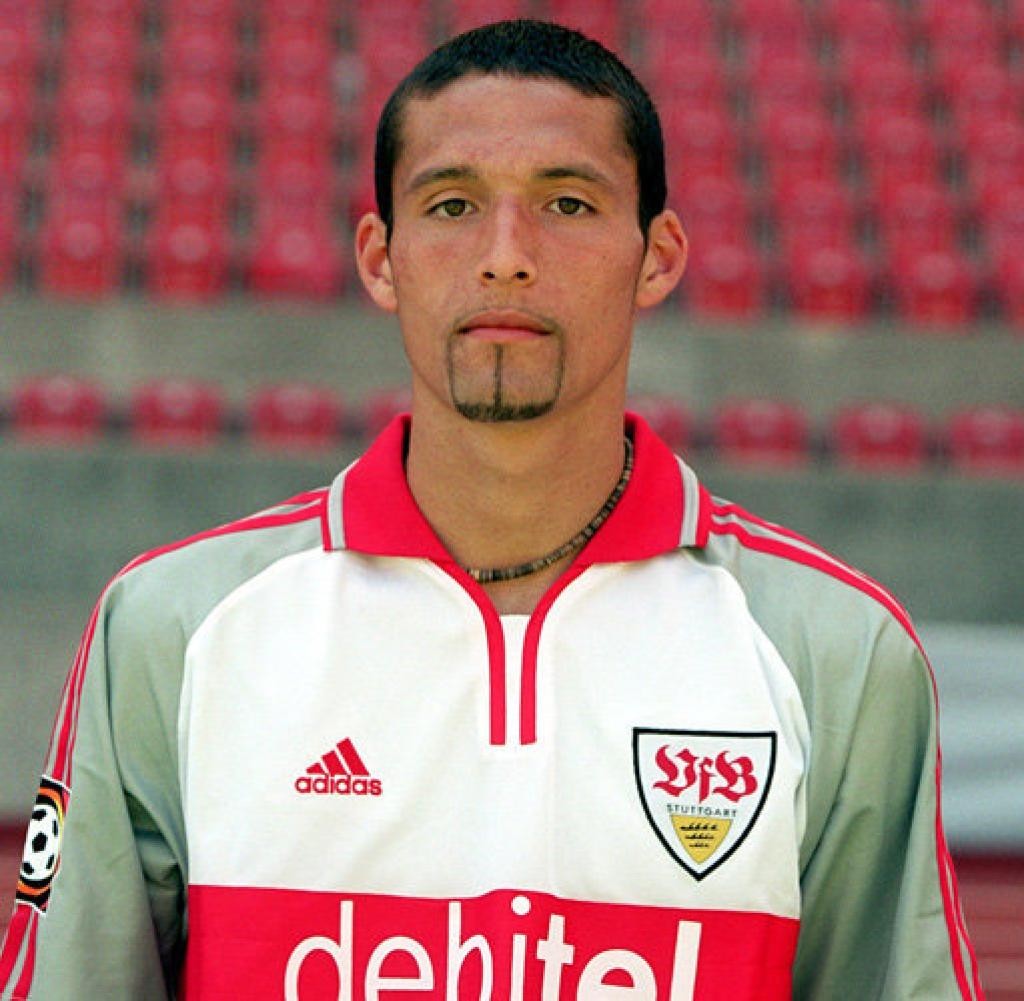 VfB Stuttgart 2000-01 Home Kit