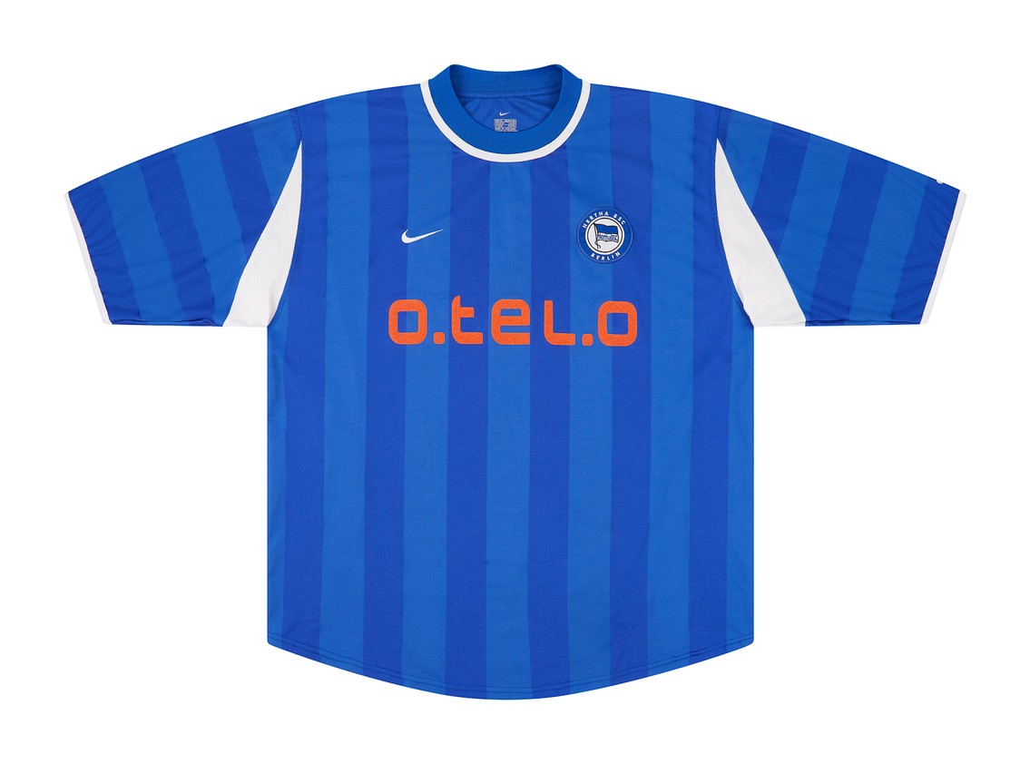 Hertha BSC 2000-01 Home Kit