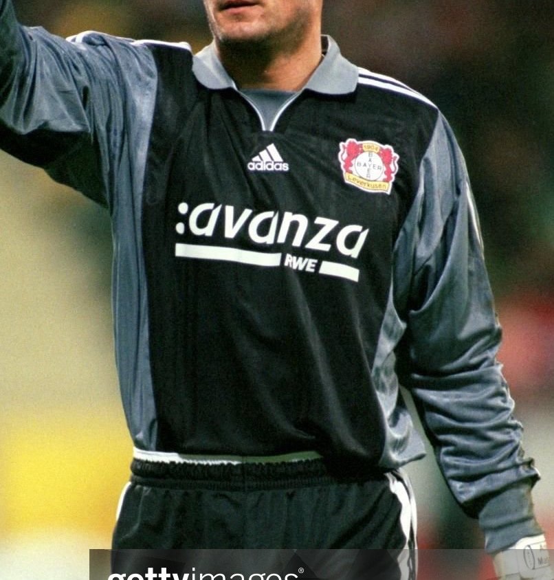 Bayer 04 Leverkusen 2000-01 GK 1 Kit