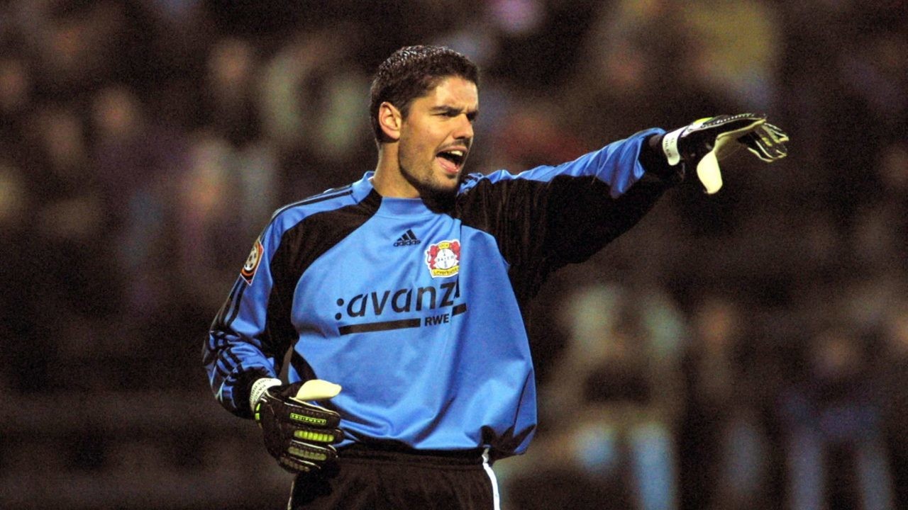 Bayer 04 Leverkusen 2000-01 GK 4 Kit