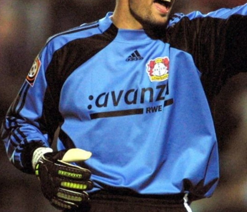 Bayer 04 Leverkusen 2000-01 GK 4 Kit