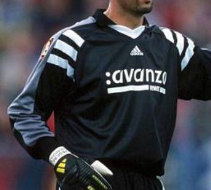 Bayer 04 Leverkusen 2000-01 GK 5 Kit
