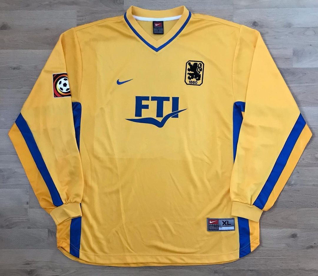 TSV 1860 München 2000-01 Third Kit