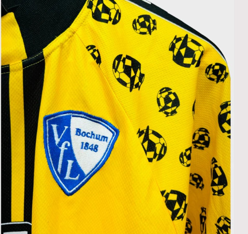 VfL Bochum 2000-01 GK 1 Kit