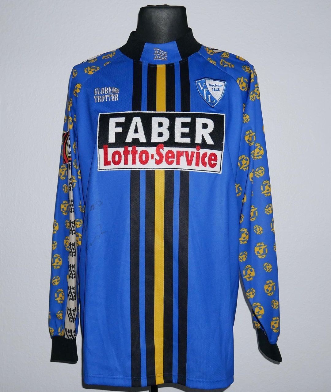 VfL Bochum 2000-01 GK 2 Kit