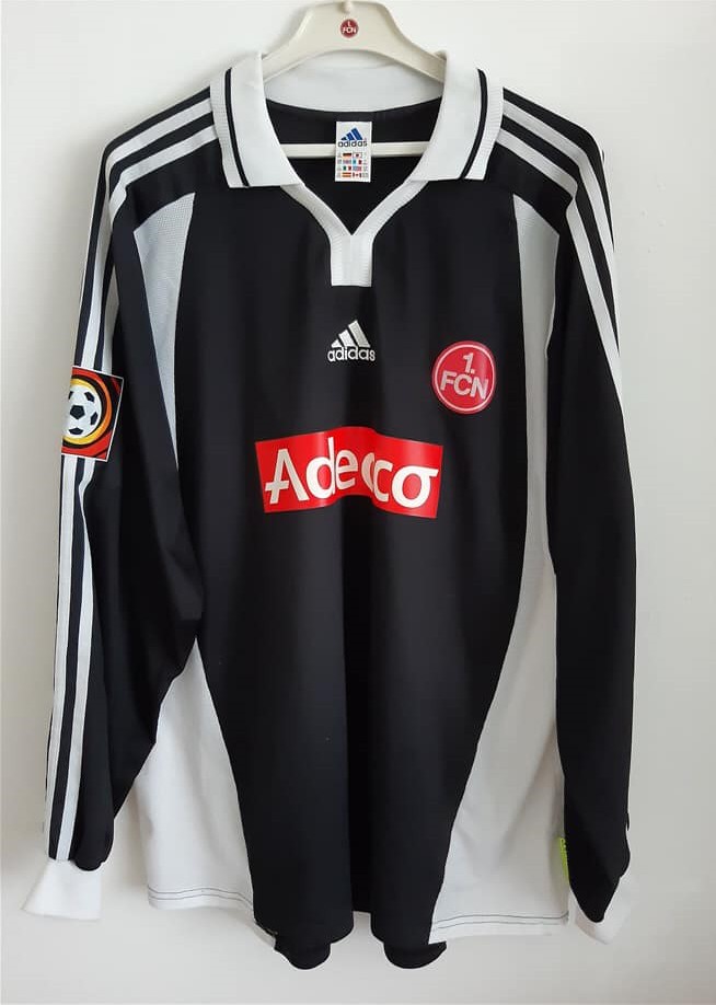 1. FC Nürnberg 2001-02 Third Kit