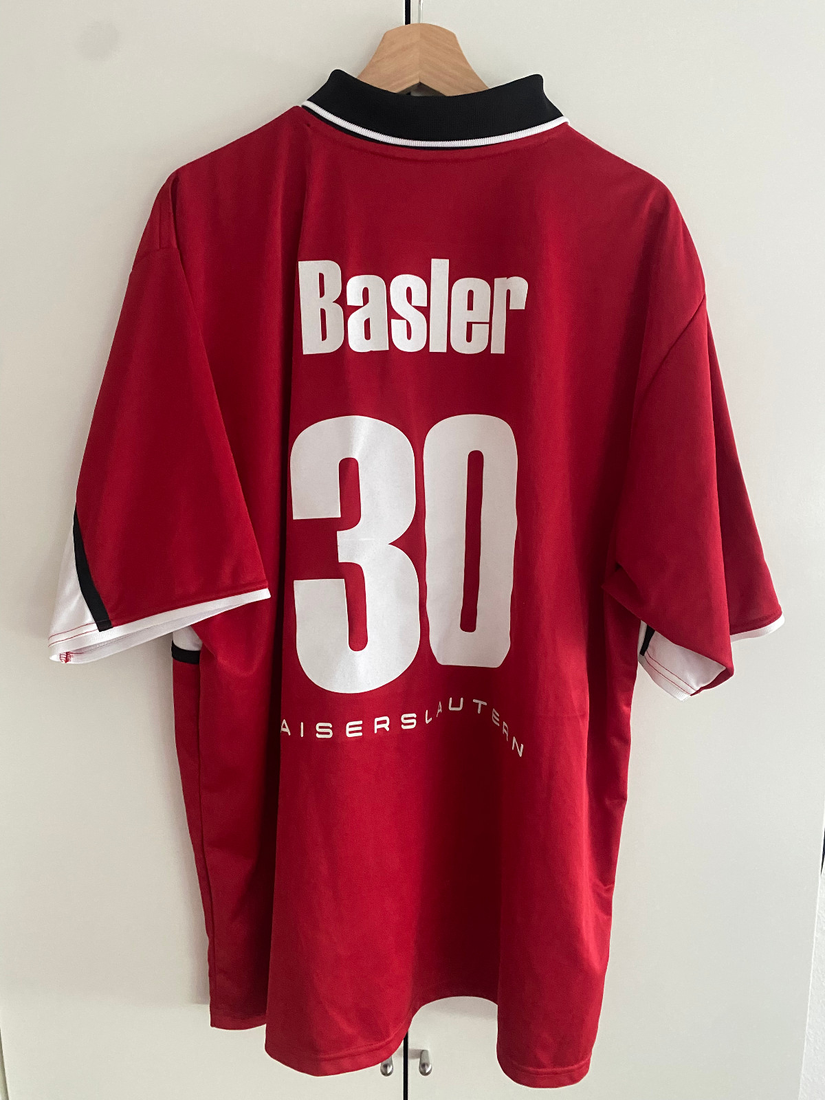 1. FC Kaiserslautern 2001-02 Home Kit