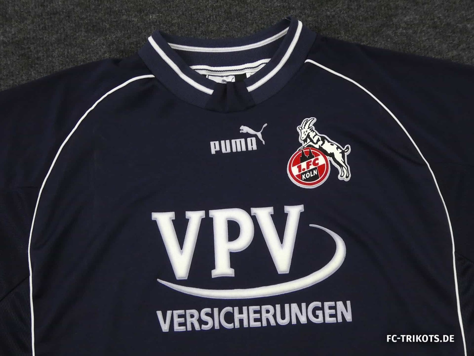 1. FC Köln 2001-02 Away Kit