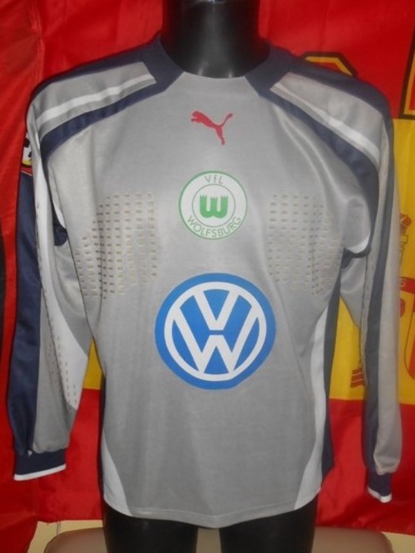 VfL Wolfsburg 2001-02 GK 1 Kit