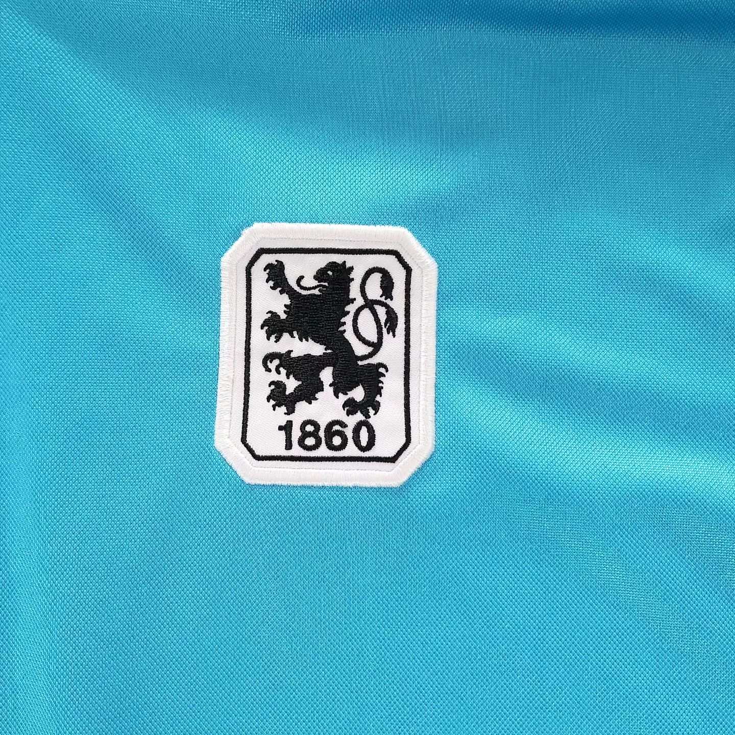 TSV 1860 München 2001-02 Home Kit