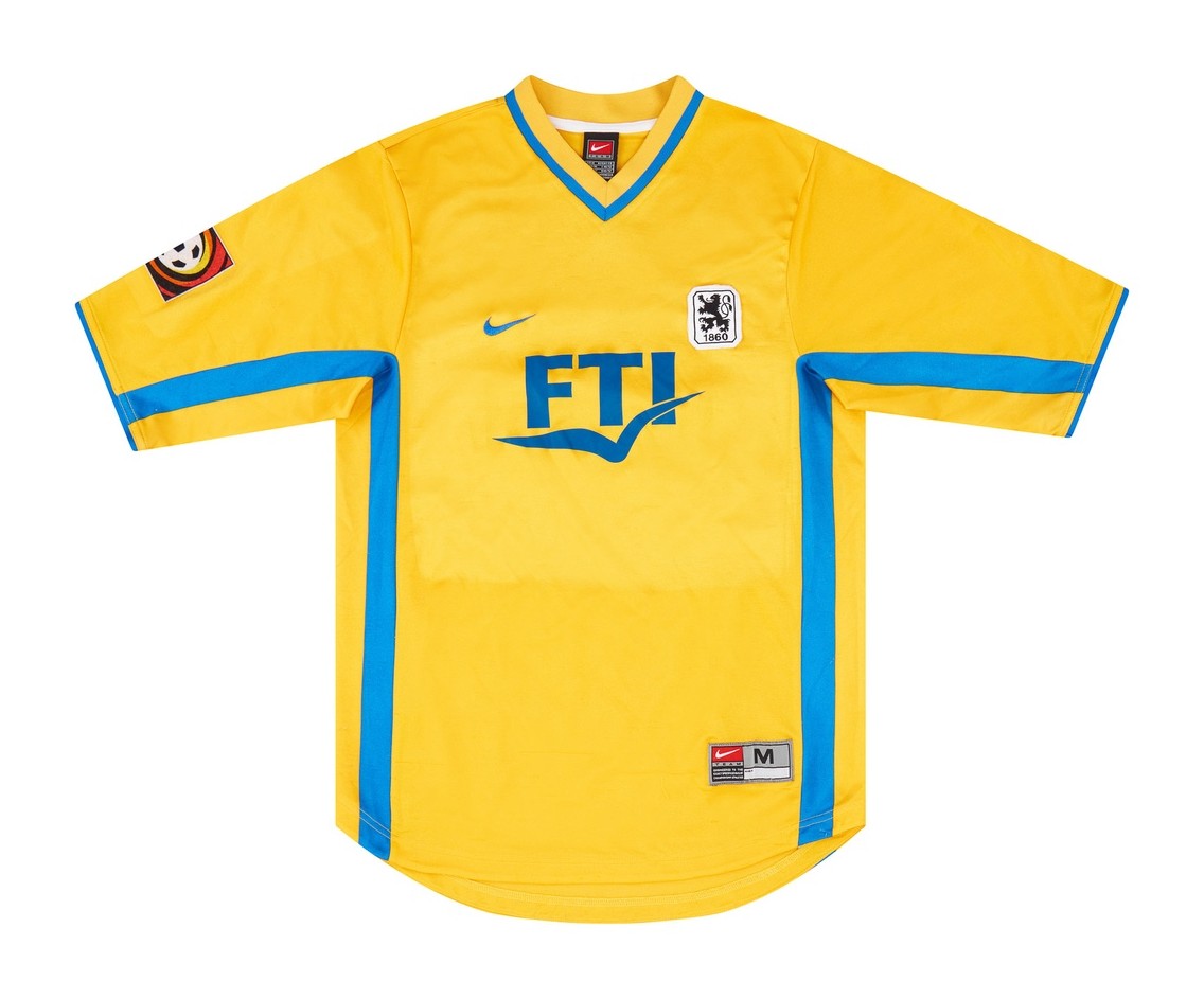 TSV 1860 München 2001-02 Third Kit