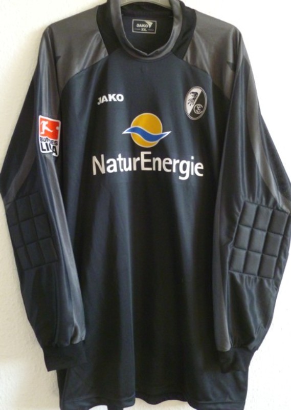 SC Freiburg 2003-04 GK 1 Kit