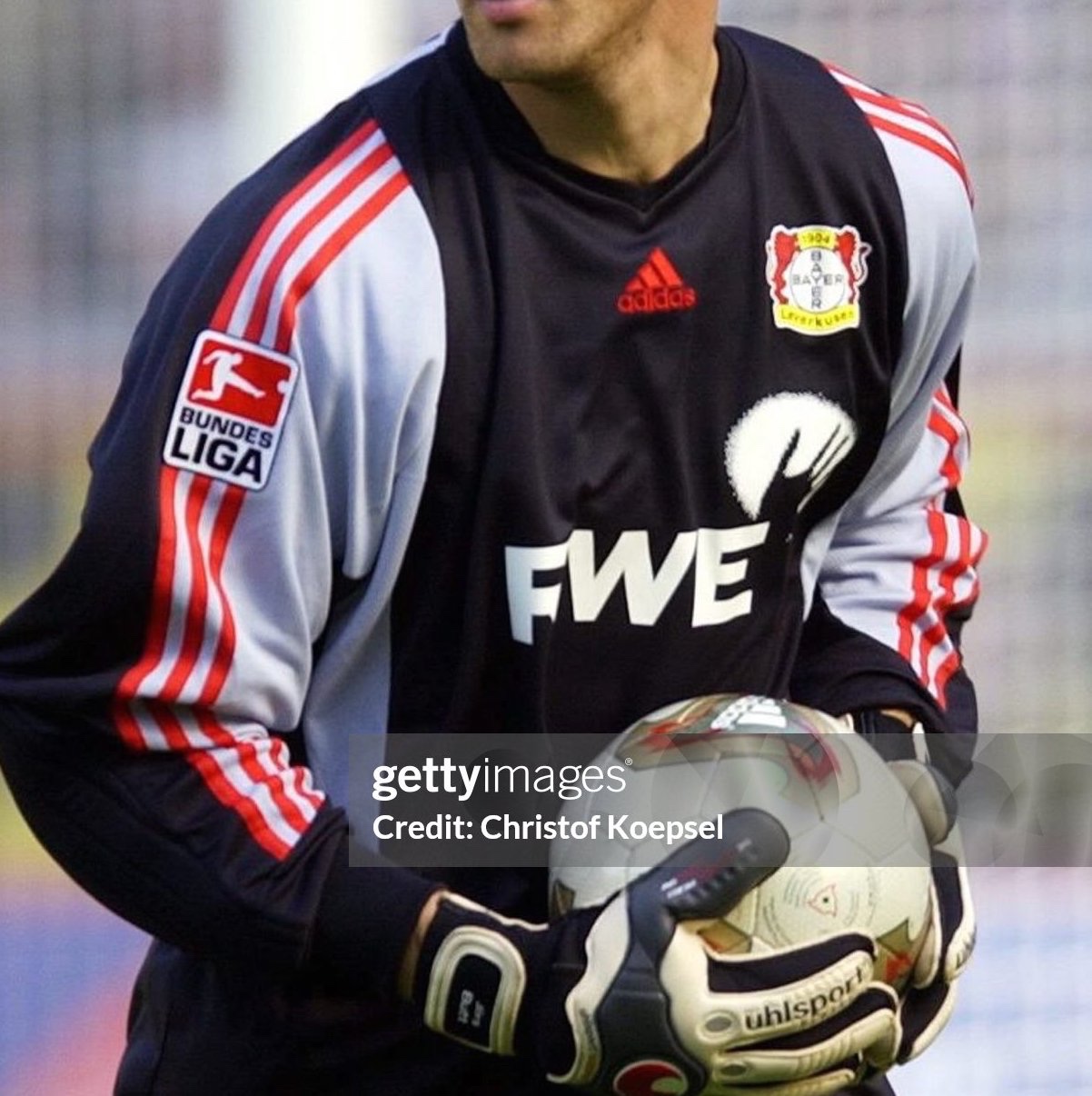 Bayer 04 Leverkusen 2003-04 GK 2 Kit