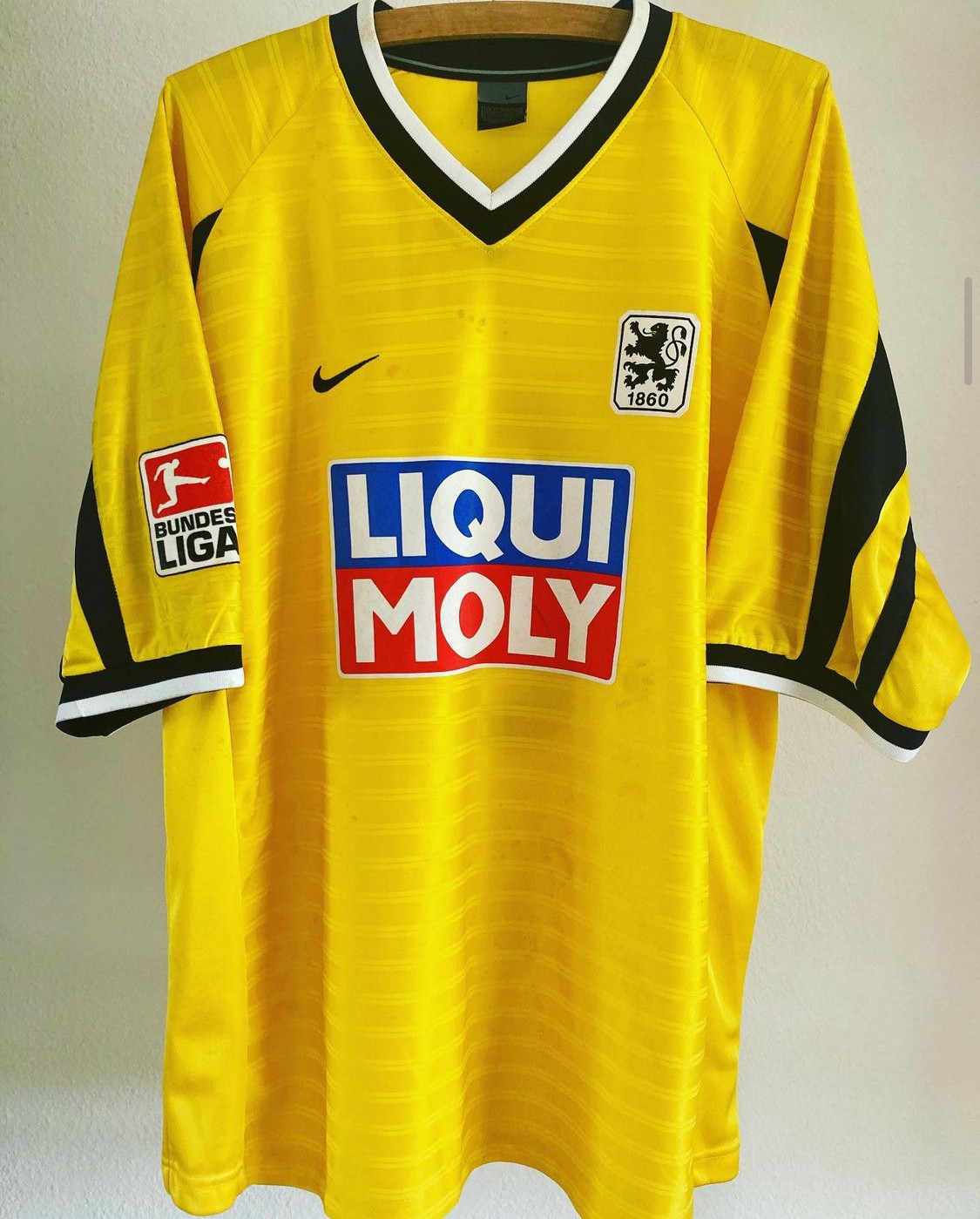 TSV 1860 München 2003-04 Third Kit