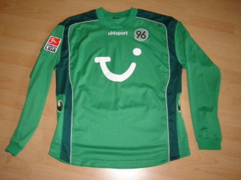 Hannover 96 2004-05 Third Kit