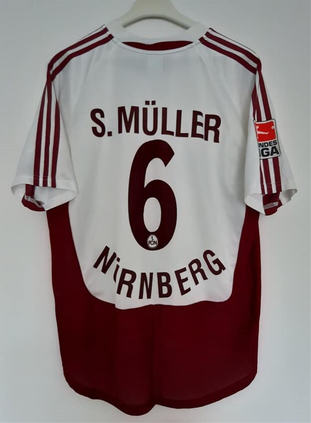 1. FC Nürnberg 2004-05 Away V2 Kit