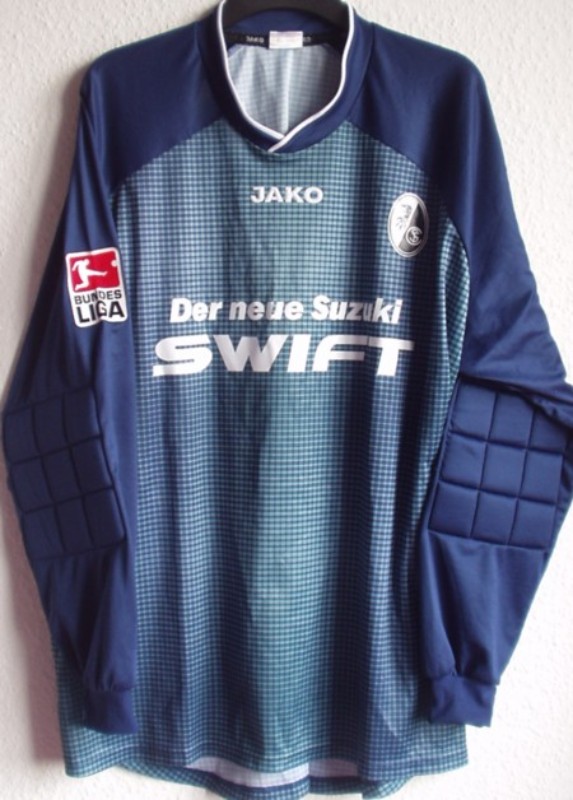 SC Freiburg 2004-05 GK 3 Kit