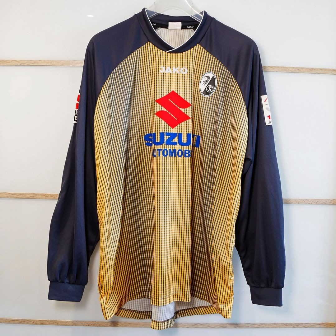 SC Freiburg 2004-05 GK 4 Kit