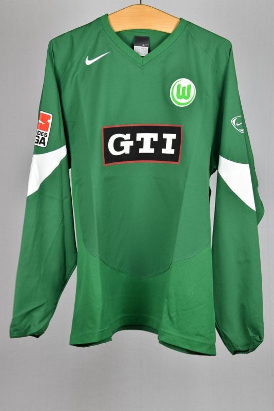 VfL Wolfsburg 2004-05 Home Kit
