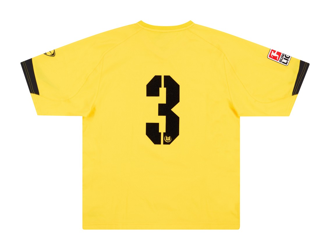 VfL Wolfsburg 2004-05 Third Kit