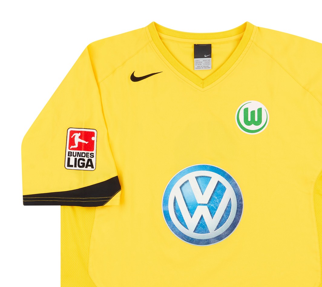 VfL Wolfsburg 2004-05 Third Kit