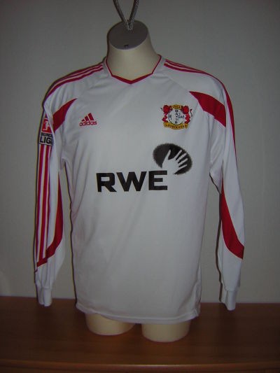 Bayer 04 Leverkusen 2004-05 Away Kit